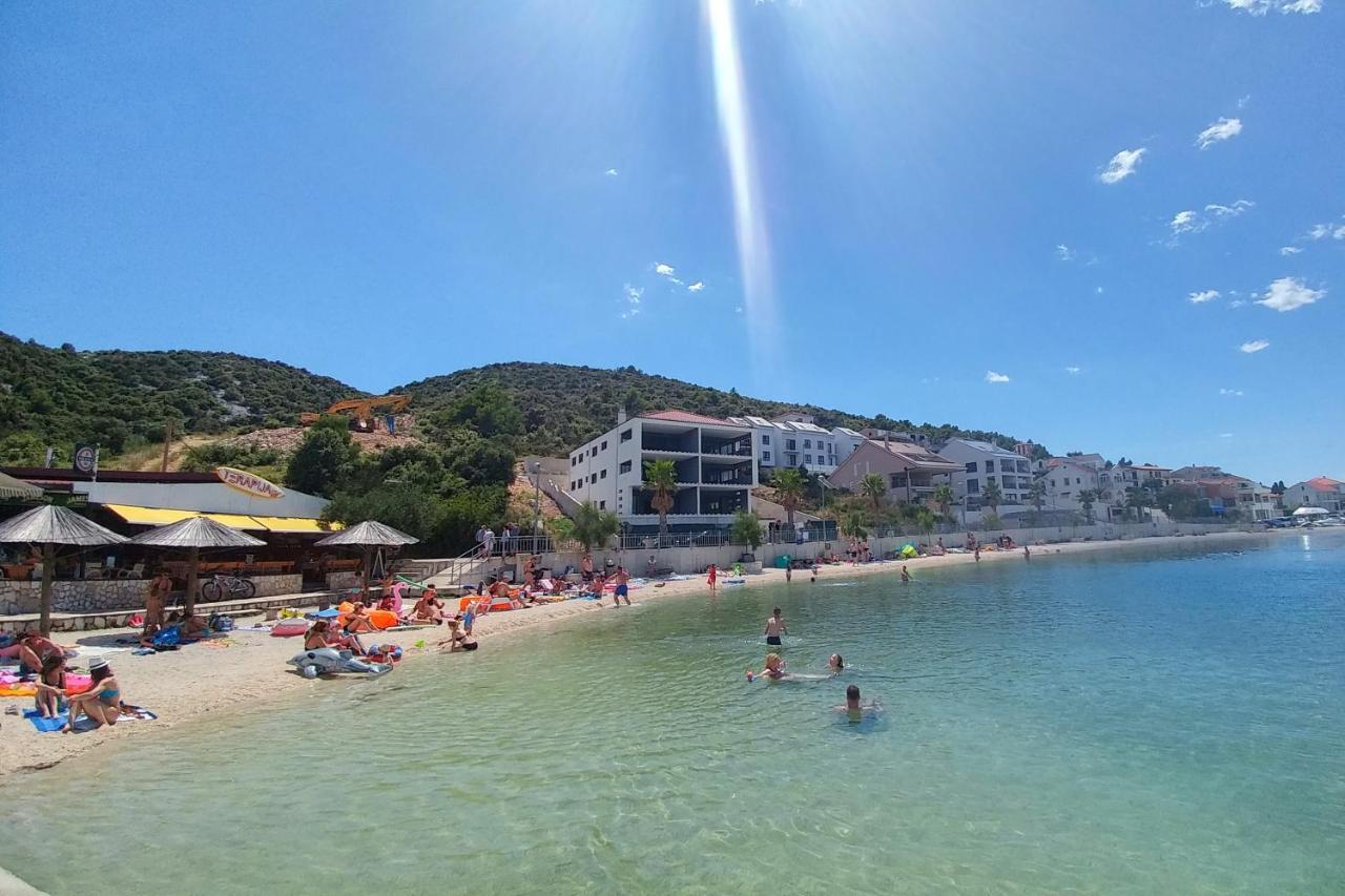 Apartments With A Parking Space Marina, Trogir - 11554 Buitenkant foto